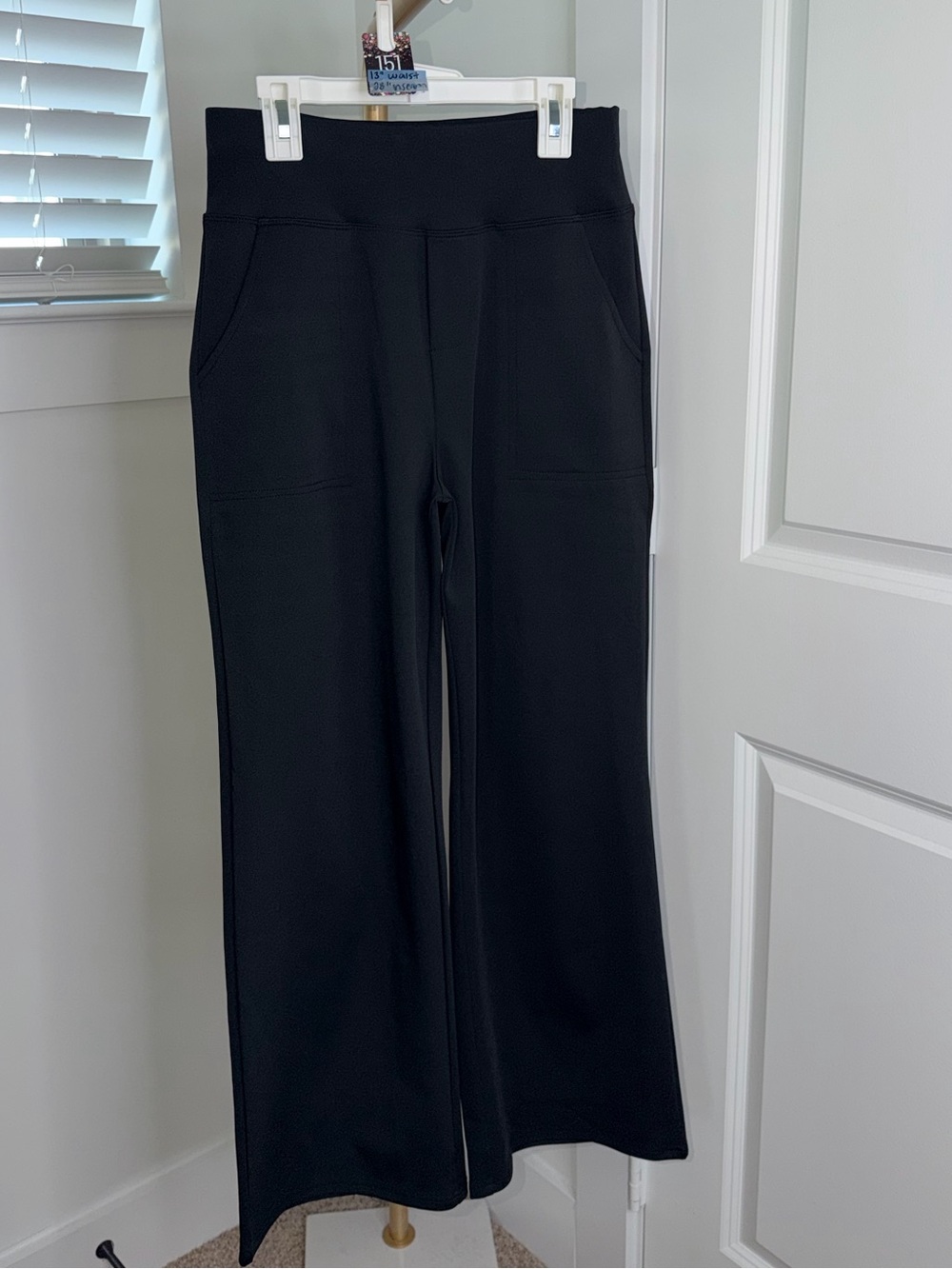 151. Black Wide-Leg Pull-On Pants